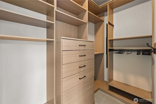 2483 NE 242nd Place, Sammamish, WA 98074