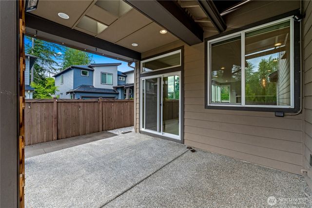2483 NE 242nd Place, Sammamish, WA 98074