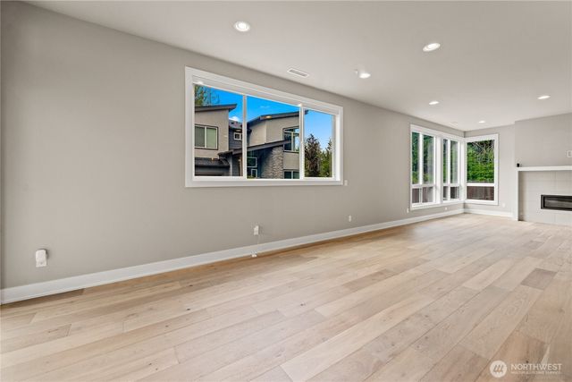 2483 NE 242nd Place, Sammamish, WA 98074
