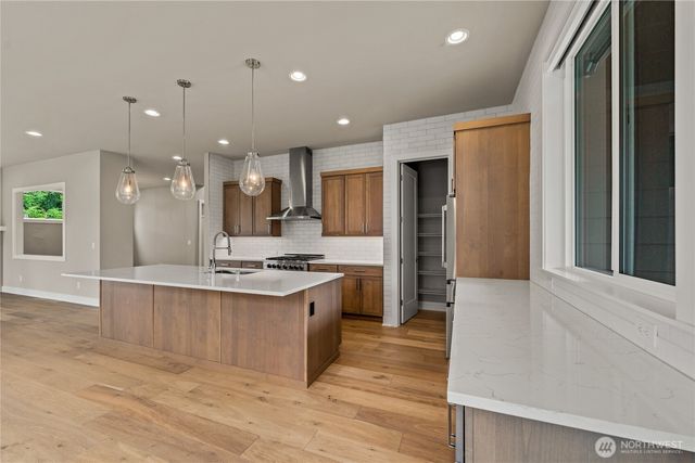2483 NE 242nd Place, Sammamish, WA 98074