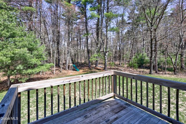 6 Pine Bark Place, Wilton, NY 12866
