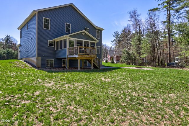 6 Pine Bark Place, Wilton, NY 12866