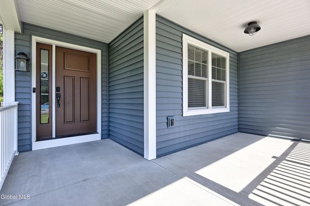 6 Pine Bark Place, Wilton, NY 12866