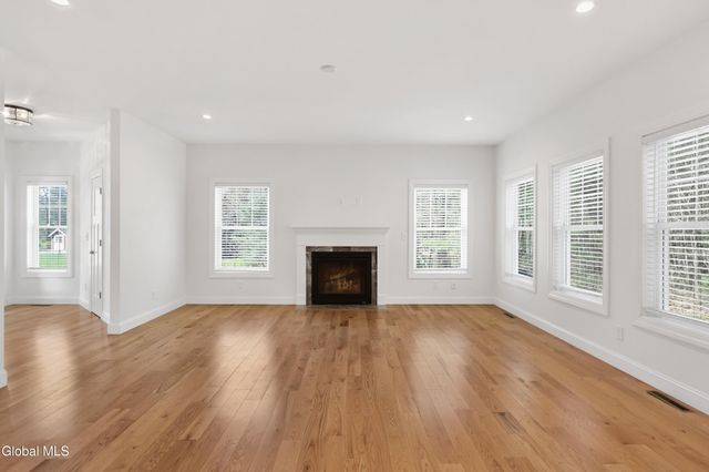6 Pine Bark Place, Wilton, NY 12866