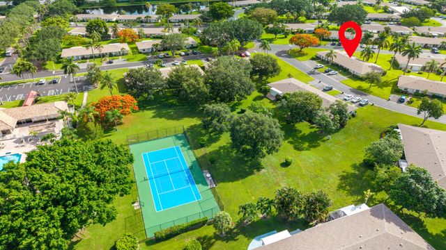 8666 Bella Vista Drive 111, Boca Raton, FL 33433