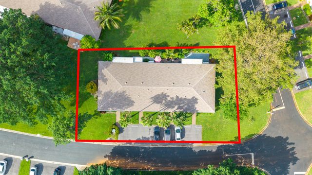 8666 Bella Vista Drive 111, Boca Raton, FL 33433