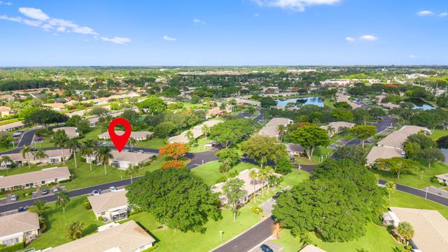 8666 Bella Vista Drive 111, Boca Raton, FL 33433