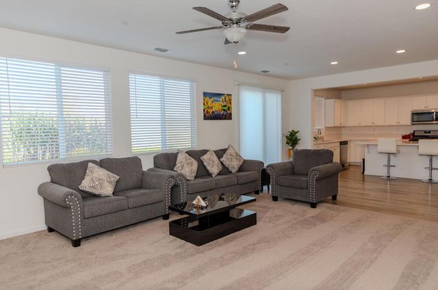 14206 Gragnani Avenue, Kerman, CA 93630