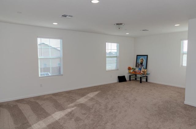 14206 Gragnani Avenue, Kerman, CA 93630