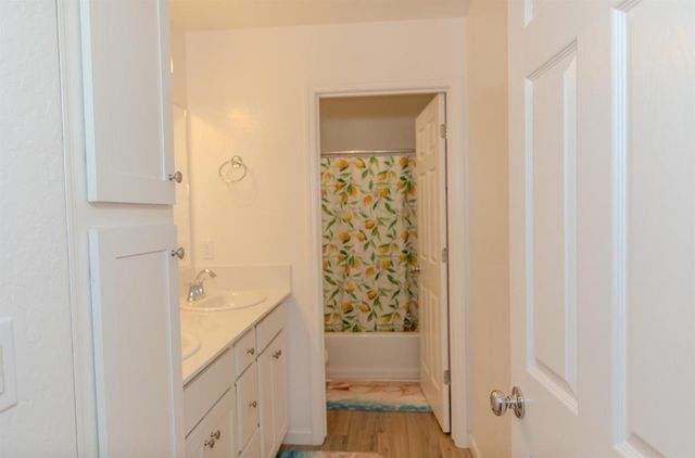 14206 Gragnani Avenue, Kerman, CA 93630