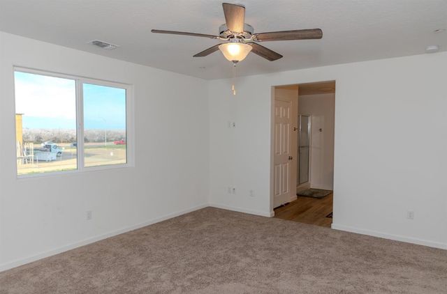 14206 Gragnani Avenue, Kerman, CA 93630