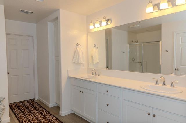 14206 Gragnani Avenue, Kerman, CA 93630