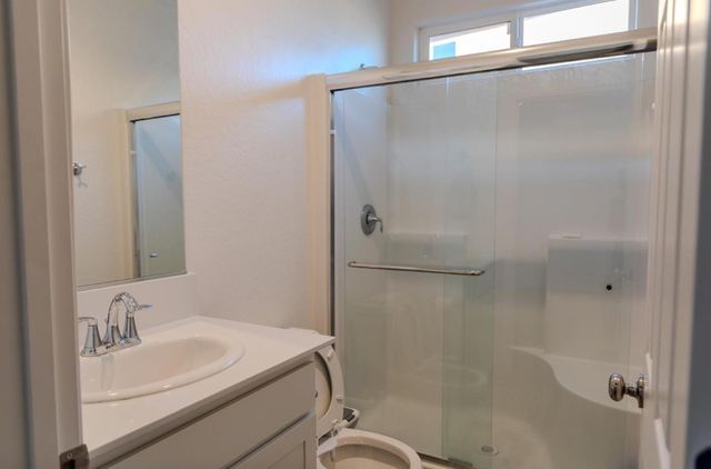14206 Gragnani Avenue, Kerman, CA 93630