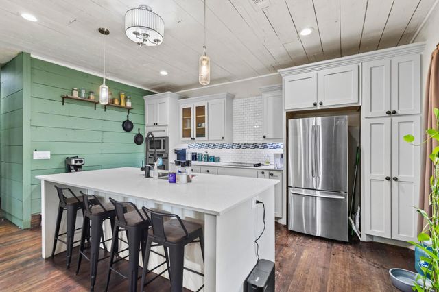 600 E Woodard Street, Denison, TX 75021