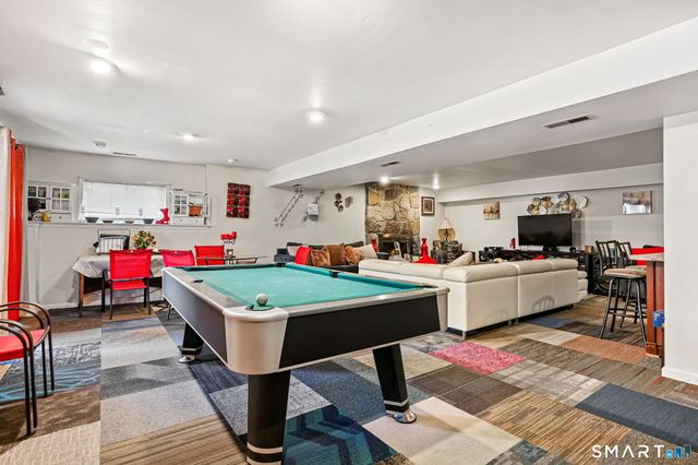 11 Circle Drive, Stratford, CT 06614