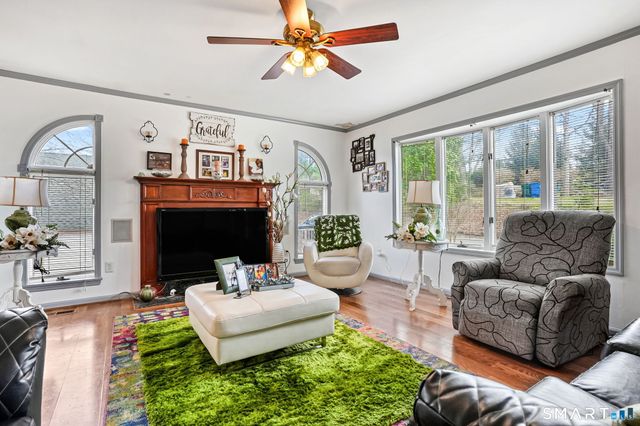 11 Circle Drive, Stratford, CT 06614