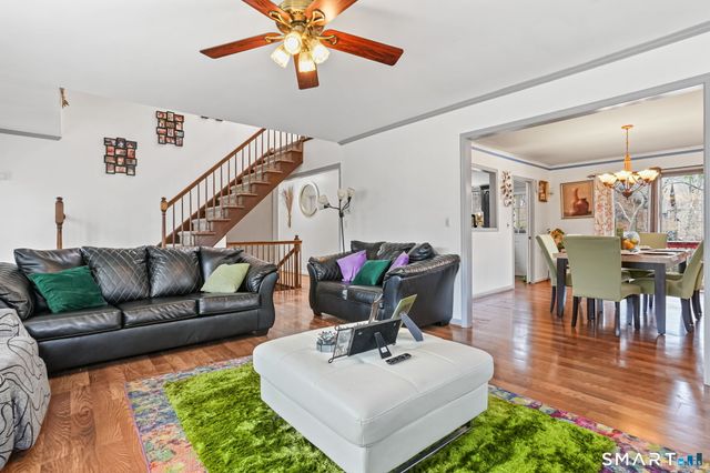 11 Circle Drive, Stratford, CT 06614
