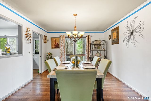11 Circle Drive, Stratford, CT 06614
