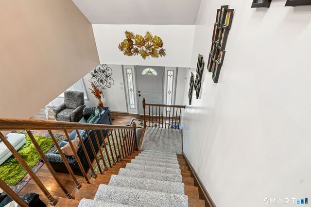 11 Circle Drive, Stratford, CT 06614
