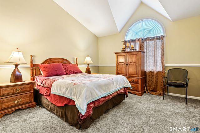 11 Circle Drive, Stratford, CT 06614