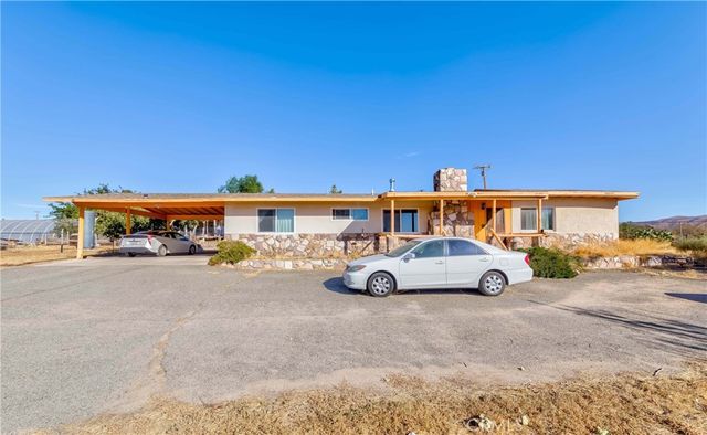 11507 Savage Lane, Apple Valley, CA 92308