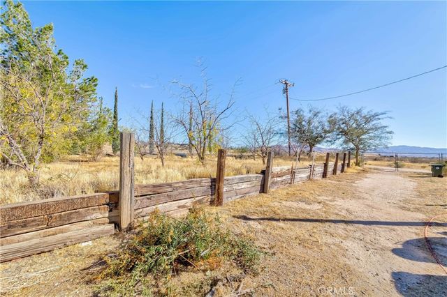 11507 Savage Lane, Apple Valley, CA 92308