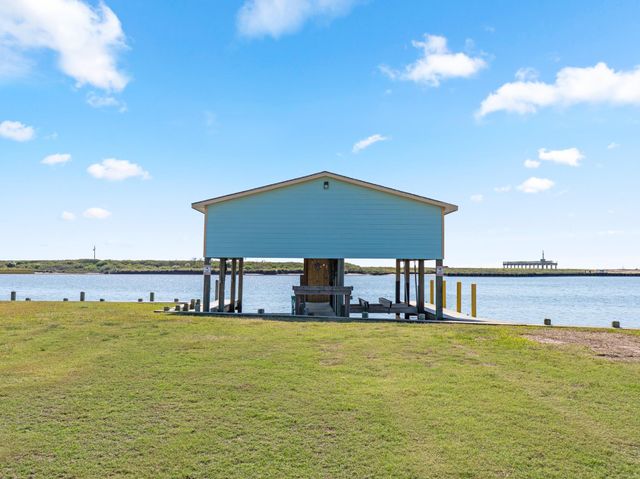 LOT 92 Private Road 675, Sargent, TX 77414