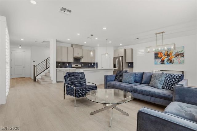 9105 Nostrand Avenue, Las Vegas, NV 89148