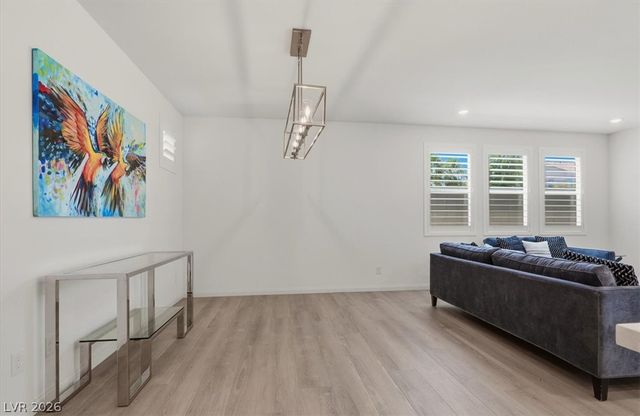 9105 Nostrand Avenue, Las Vegas, NV 89148