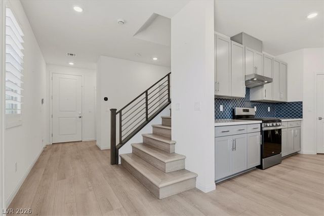 9105 Nostrand Avenue, Las Vegas, NV 89148