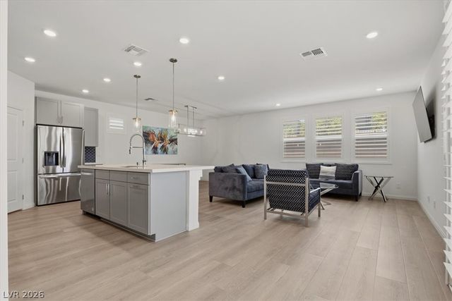 9105 Nostrand Avenue, Las Vegas, NV 89148
