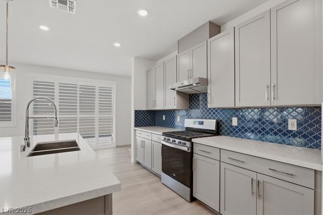 9105 Nostrand Avenue, Las Vegas, NV 89148