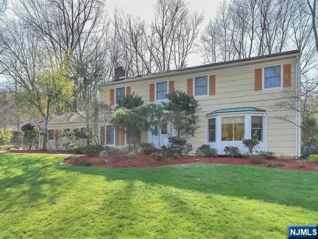 1 Frasco Lane, Norwood, NJ 07648