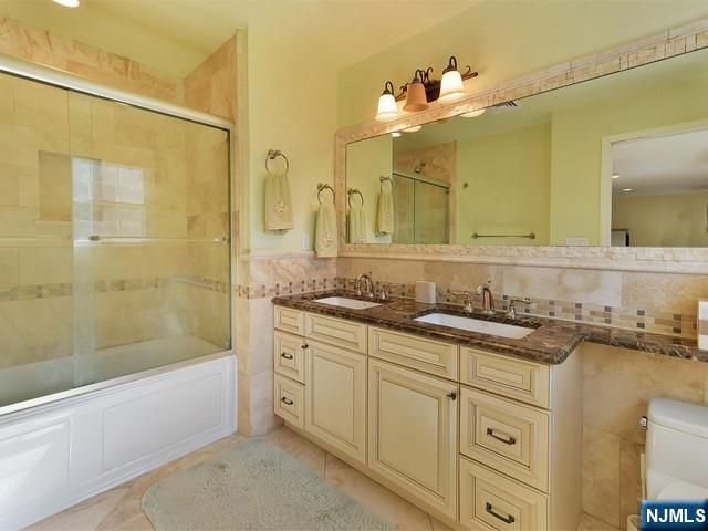 1 Frasco Lane, Norwood, NJ 07648