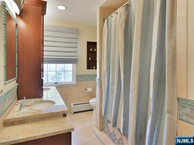 1 Frasco Lane, Norwood, NJ 07648