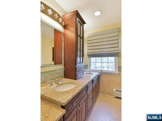 1 Frasco Lane, Norwood, NJ 07648