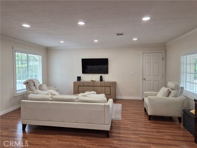 22906 Lanark Street, West Hills (los Angeles), CA 91304