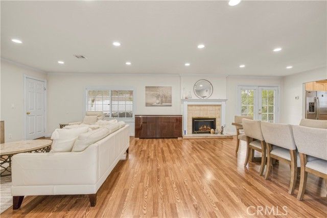 22906 Lanark Street, West Hills (los Angeles), CA 91304