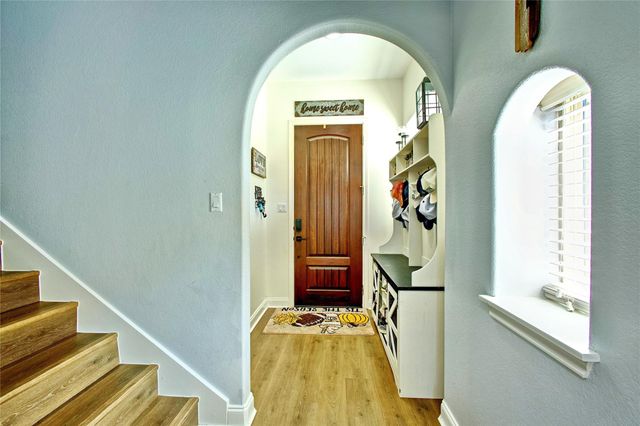 305 Lightcliff ST, Hutto, TX 78634