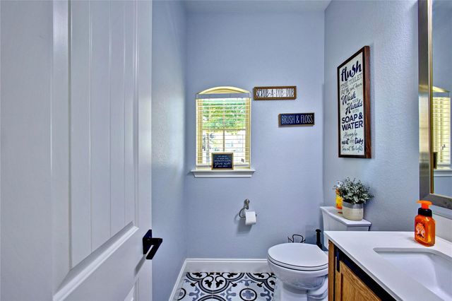 305 Lightcliff ST, Hutto, TX 78634