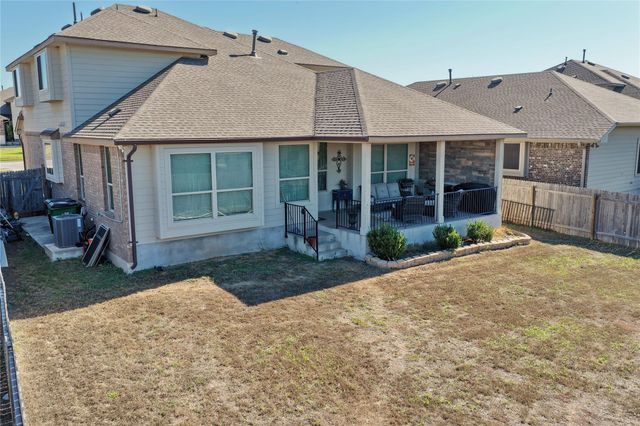 305 Lightcliff ST, Hutto, TX 78634
