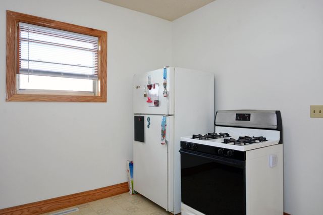 653 Thomas Avenue, Saint Paul, MN 55104