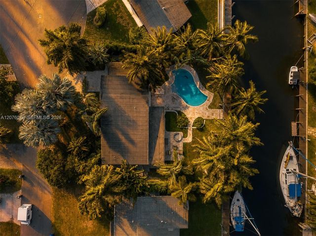 2613 Tortugas Lane, Fort Lauderdale, FL 33312