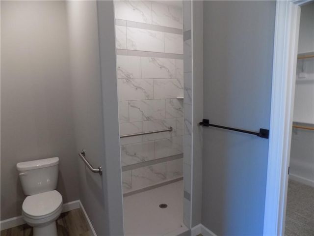 1215 Alexander Court, Ottawa, KS 66067