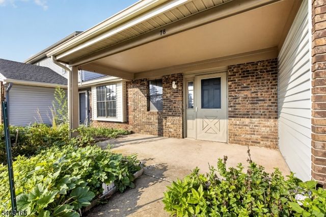 78 Stanwick Ct, Franklin Twp., NJ 08873