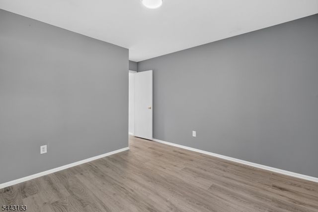 78 Stanwick Ct, Franklin Twp., NJ 08873