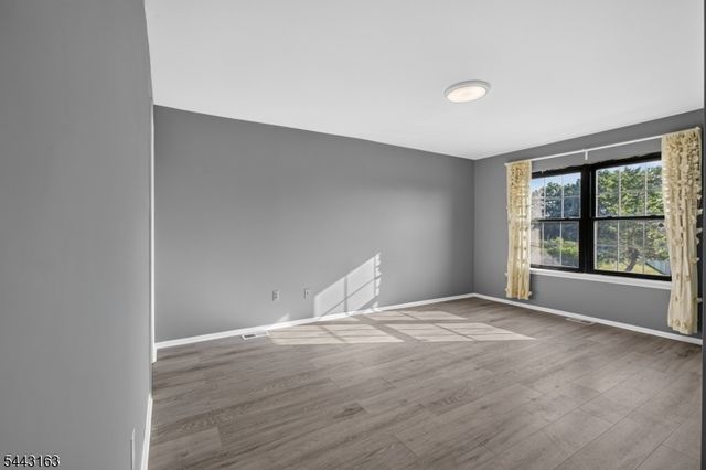 78 Stanwick Ct, Franklin Twp., NJ 08873