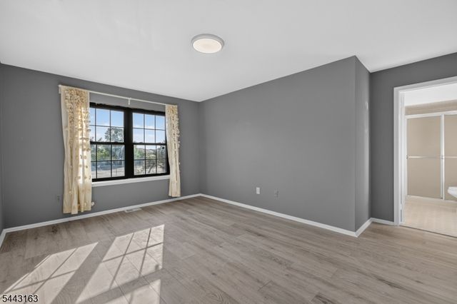 78 Stanwick Ct, Franklin Twp., NJ 08873