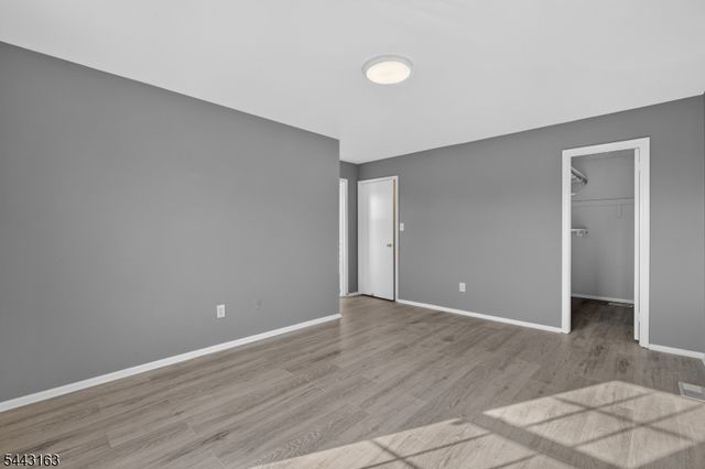 78 Stanwick Ct, Franklin Twp., NJ 08873