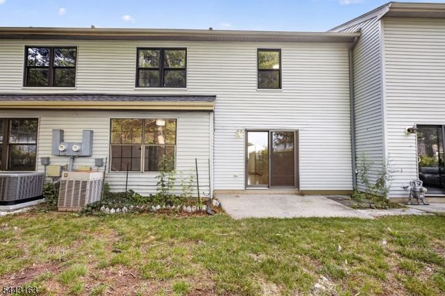 78 Stanwick Ct, Franklin Twp., NJ 08873